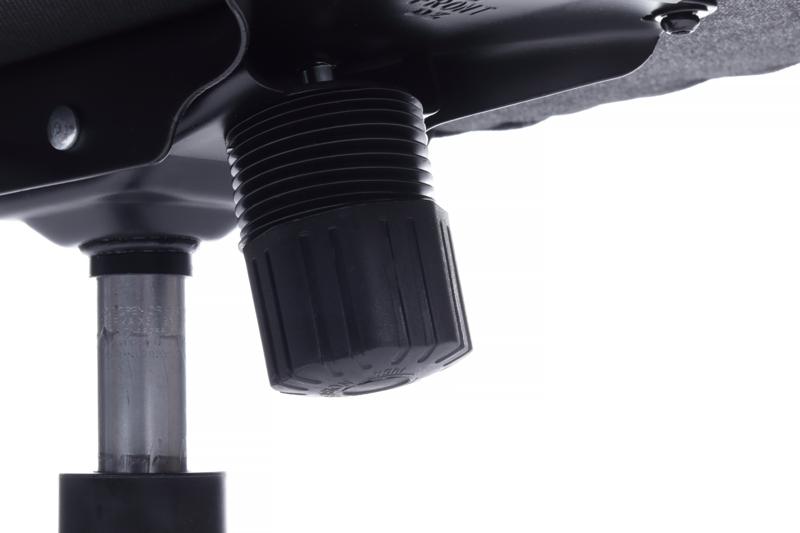 фото Офисное кресло Riva Chair IQ Rv 8989 (черный пластик)