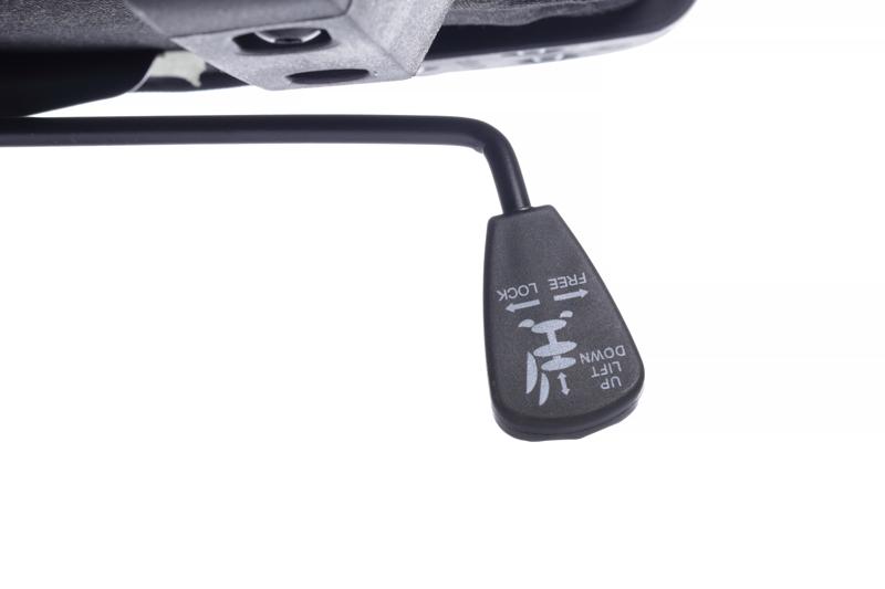 фото Офисное кресло Riva Chair IQ Rv 8989 (черный пластик)