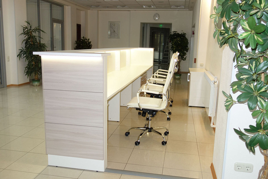 фото Стойка ресепшн Steel